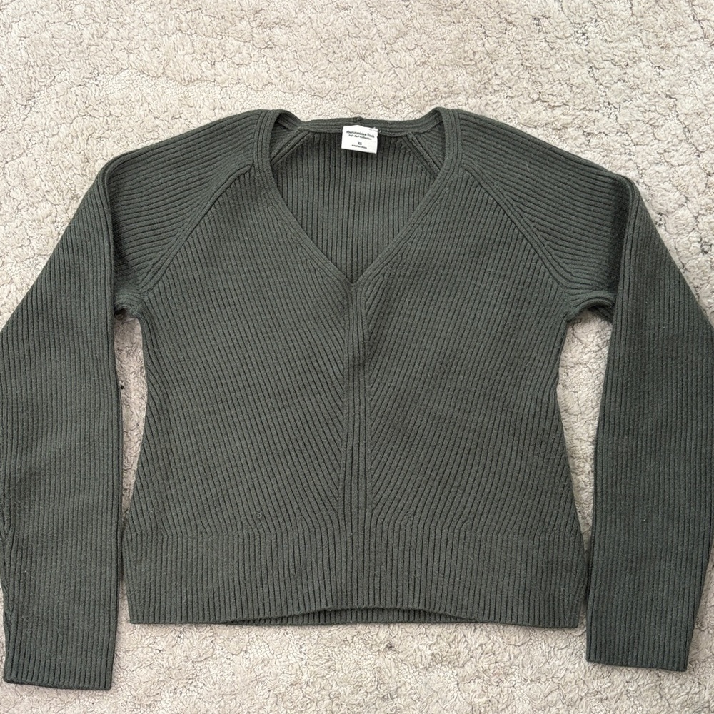 Women's Green V-Neck Sweater